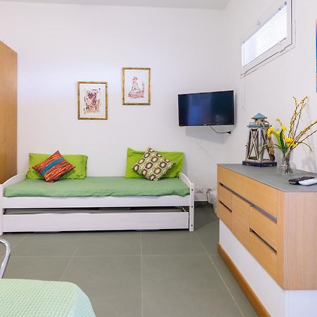 Luxury Suites & Apartment Con Accesso Alla Spiaggia E Parcheggio Privato - Vista Mare Lido Conchiglia Ngoại thất bức ảnh